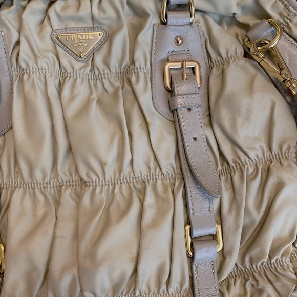 Prada ruched satchel with shoulder strap cream - Picture 4 of 10